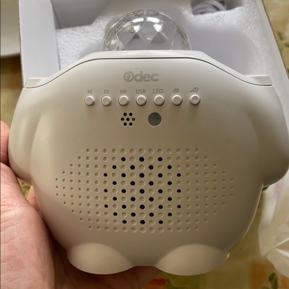 Star projector night light